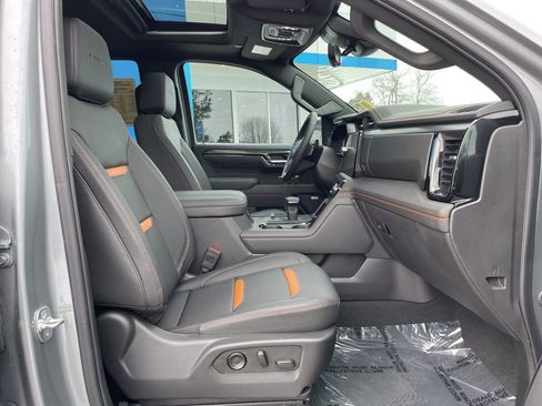 Used 2025 GMC Sierra 1500 AT4 w/ AT4 Premium Package image 27