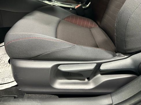 Used 2025 Toyota Corolla SE image 12