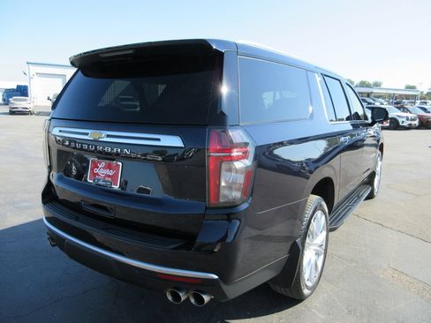 Certified 2023 Chevrolet Suburban High Country w/ Max Trailering Package AWD/4WD image 5