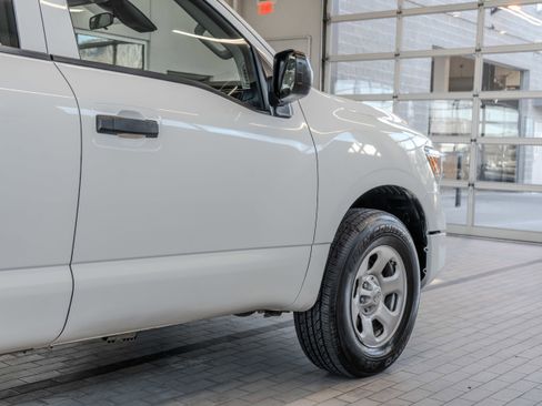 Used 2022 Nissan Titan S w/ S Utility Package image 31