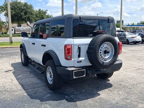 Certified 2025 Ford Bronco 4-Door AWD/4WD image 3