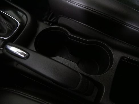 Used 2022 Buick Encore Preferred w/ Safety Package FWD image 25