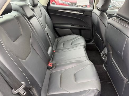 Used 2017 Ford Fusion Titanium image 16