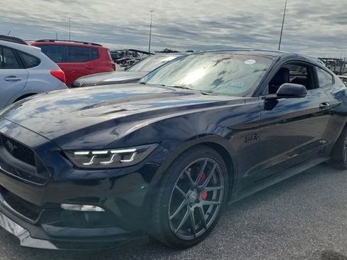 Used 2017 Ford Mustang GT Premium image 1