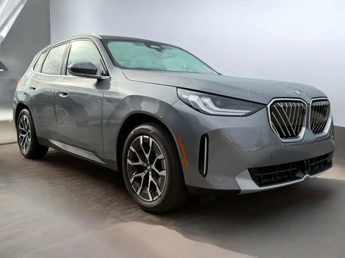 Used 2025 BMW X3 xDrive30i w/ Premium Package image 24