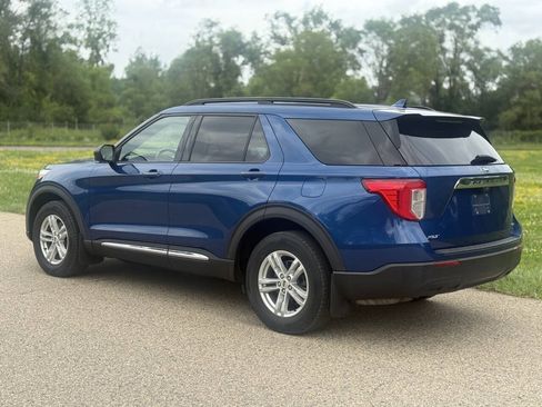 Used 2020 Ford Explorer XLT w/ Comfort Package AWD/4WD image 5