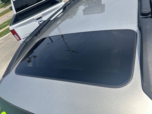 Used 2019 Subaru Outback 2.5i Limited AWD/4WD image 22