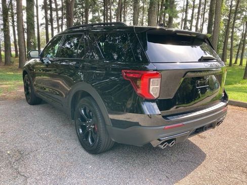 Used 2024 Ford Explorer ST w/ Equipment Group 401A image 5