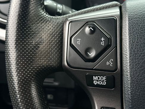 Used 2019 Toyota Tacoma TRD Sport image 29