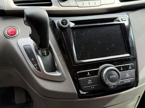 Used 2016 Honda Odyssey EX-L image 18