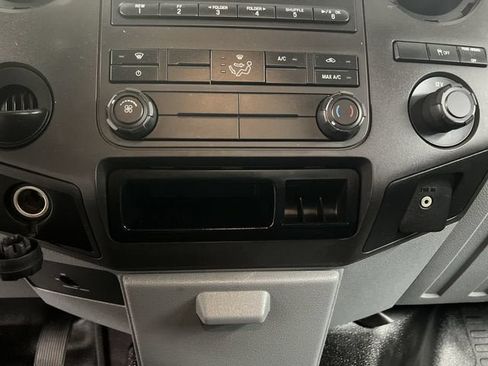 Used 2015 Ford F250 XL RWD image 28