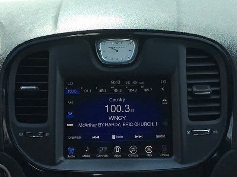 Used 2016 Chrysler 300 S w/ 300S Premium Group AWD/4WD image 7