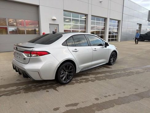 Used 2023 Toyota Corolla SE image 7