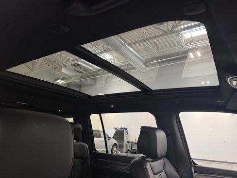 New 2025 Jeep Wagoneer Series II image 33