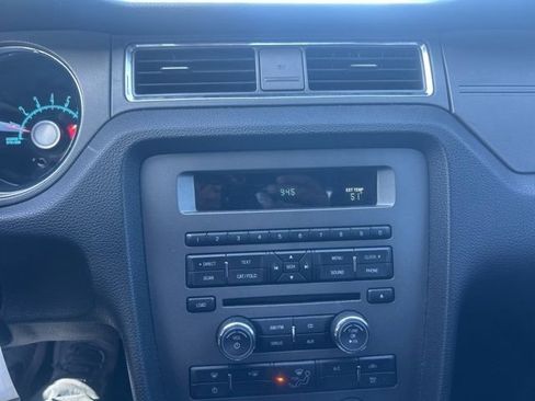 Used 2010 Ford Mustang GT RWD image 12