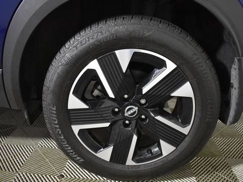 Used 2025 Nissan Kicks SV w/ SV Premium Package AWD/4WD image 40