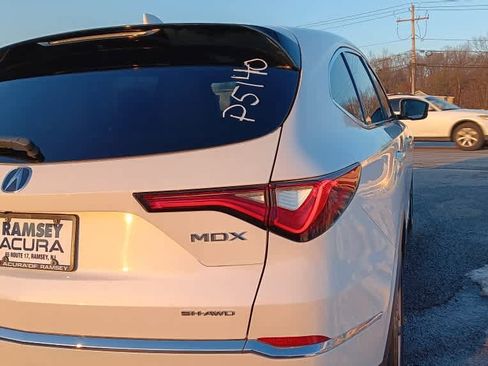 Used 2023 Acura MDX SH-AWD image 6