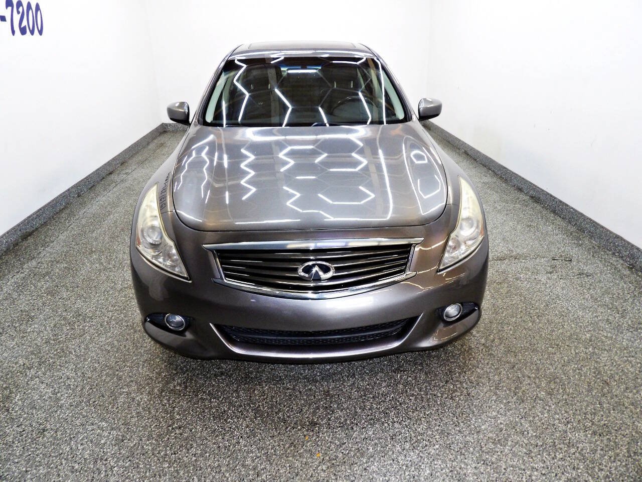 Used 2013 INFINITI G37 x Sedan w/ Premium Pkg AWD/4WD image 2