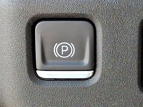 Used 2024 Chevrolet Silverado 1500 RST image 23