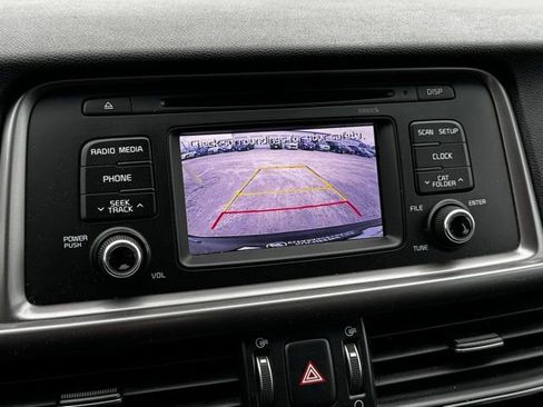 Used 2016 Kia Optima LX image 4