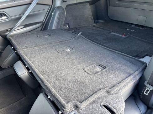 Used 2023 Nissan Rogue SL w/ SL Premium Package image 24