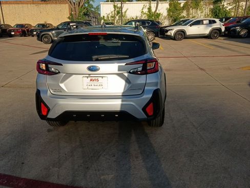Used 2025 Subaru Crosstrek 2.0i Premium image 11