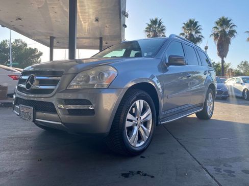 Used 2012 Mercedes-Benz GL 450 4MATIC image 2