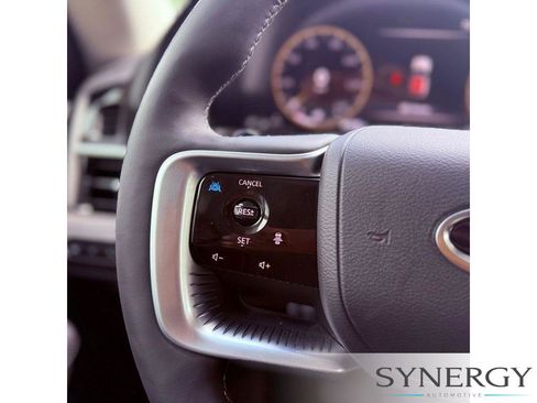 Certified 2026 INFINITI QX80 Luxe AWD/4WD image 17