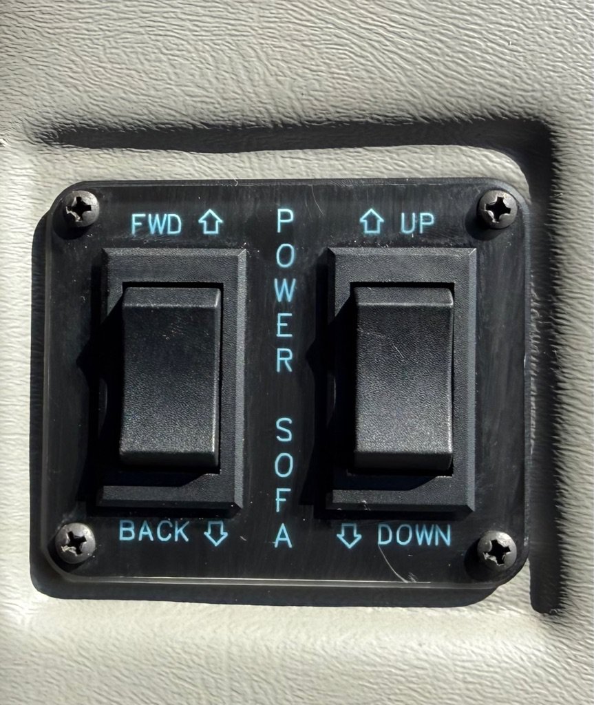 Used 2013 Chevrolet Express 2500 Extended RWD image 35