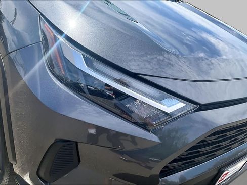 Certified 2025 Toyota RAV4 XLE AWD/4WD image 27