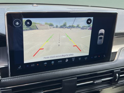 Certified 2023 Lincoln Corsair AWD image 16
