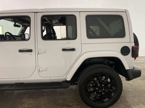 Used 2021 Jeep Wrangler Unlimited Sahara w/ Cold Weather Group image 93