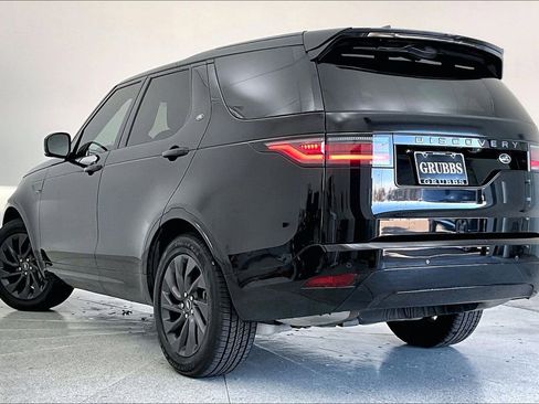 Used 2022 Land Rover Discovery S R-Dynamic image 16