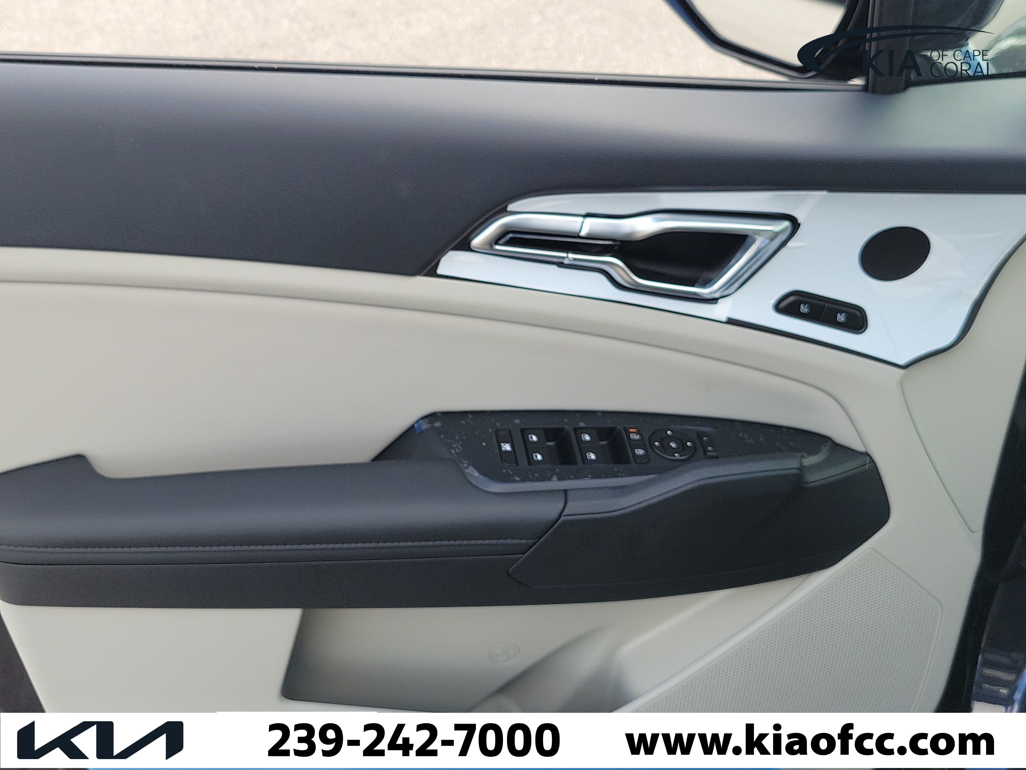 New 2027 Kia Sportage SX FWD image 24