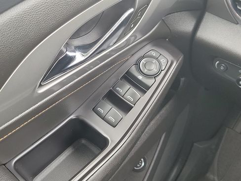 Used 2019 Chevrolet Traverse LT w/ LPO, Floor Liner Package AWD/4WD image 21