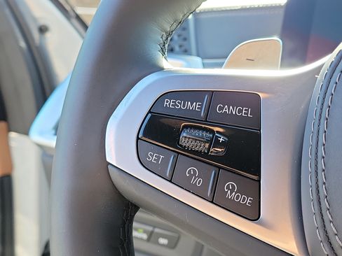 Used 2024 BMW X5 xDrive40i w/ M Sport Package image 29