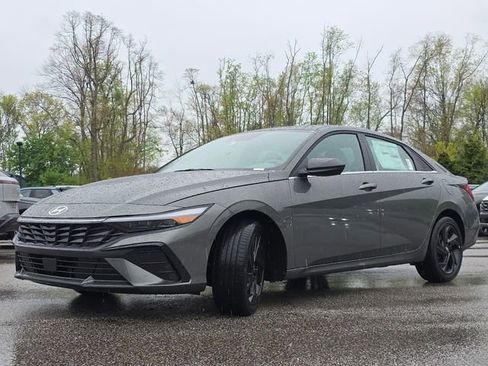New 2026 Hyundai Elantra SEL Sport Premium FWD image 11