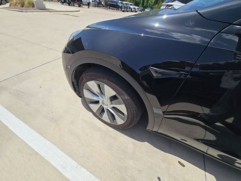 Used 2023 Tesla Model Y Long Range AWD/4WD image 10