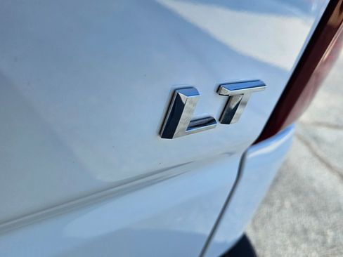 Used 2025 Chevrolet Silverado 1500 LT image 11