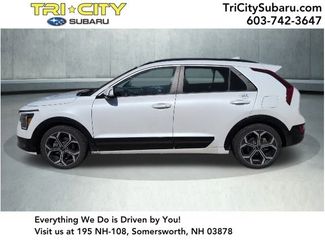 Used 2023 Kia Niro EX Touring video 1