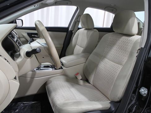 Used 2018 Nissan Altima 2.5 SV image 5