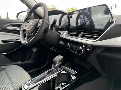 New 2026 Chevrolet Trax LT image 29