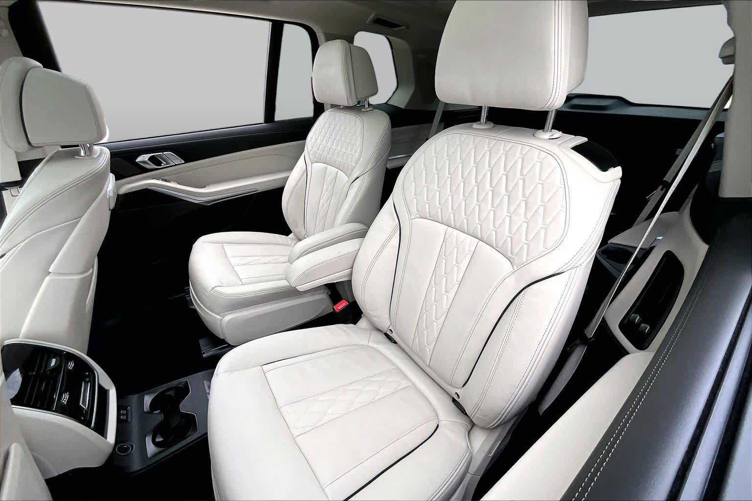 Used 2026 BMW X7 xDrive40i AWD/4WD image 19