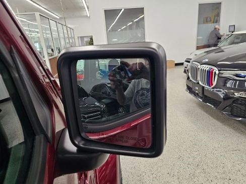 Used 2021 Jeep Gladiator Sport image 38