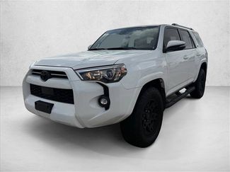 Used 2023 Toyota 4Runner SR5 Premium w/ Moonroof Package AWD/4WD video 2