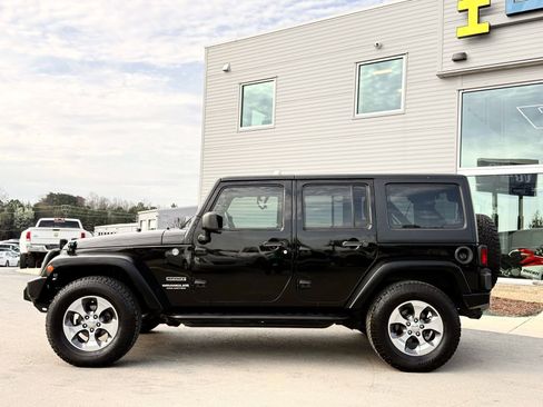 Used 2015 Jeep Wrangler Unlimited Sport w/ Connectivity Group image 22