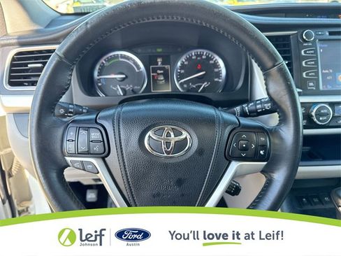 Used 2014 Toyota Highlander Limited image 15