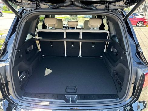 Used 2025 Mercedes-Benz GLB 250 image 6