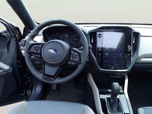 Certified 2025 Subaru Forester Premium image 17