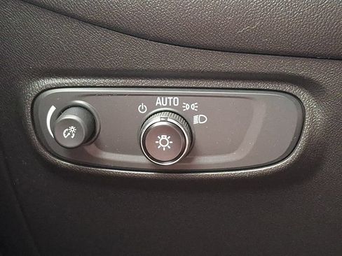 Used 2022 Chevrolet Equinox LT AWD/4WD image 26